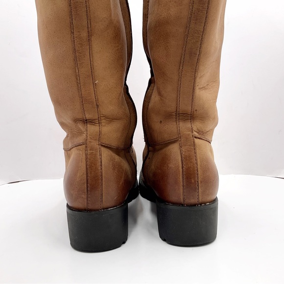 {UGG} Broome II Leather Tall Boots - Picture 8 of 16